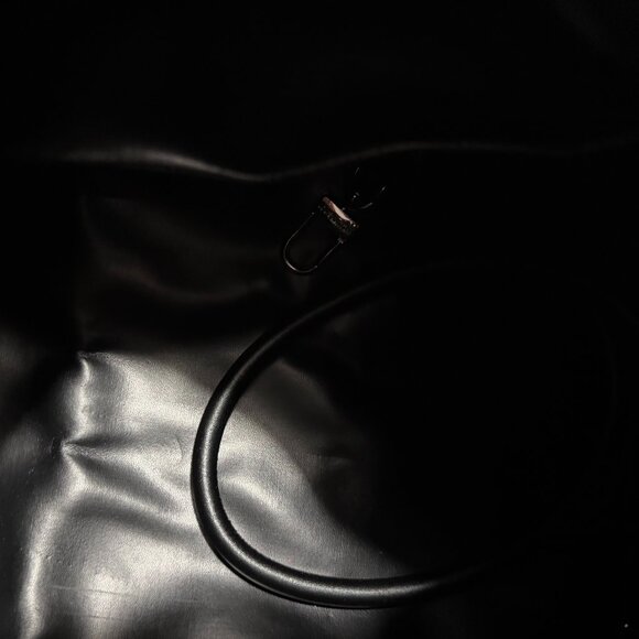 STUNNING Fashion Satchel with 2 straps (1 Reversible)-Crossbody-Dual Wear-LV BAG - Picture 8 of 9